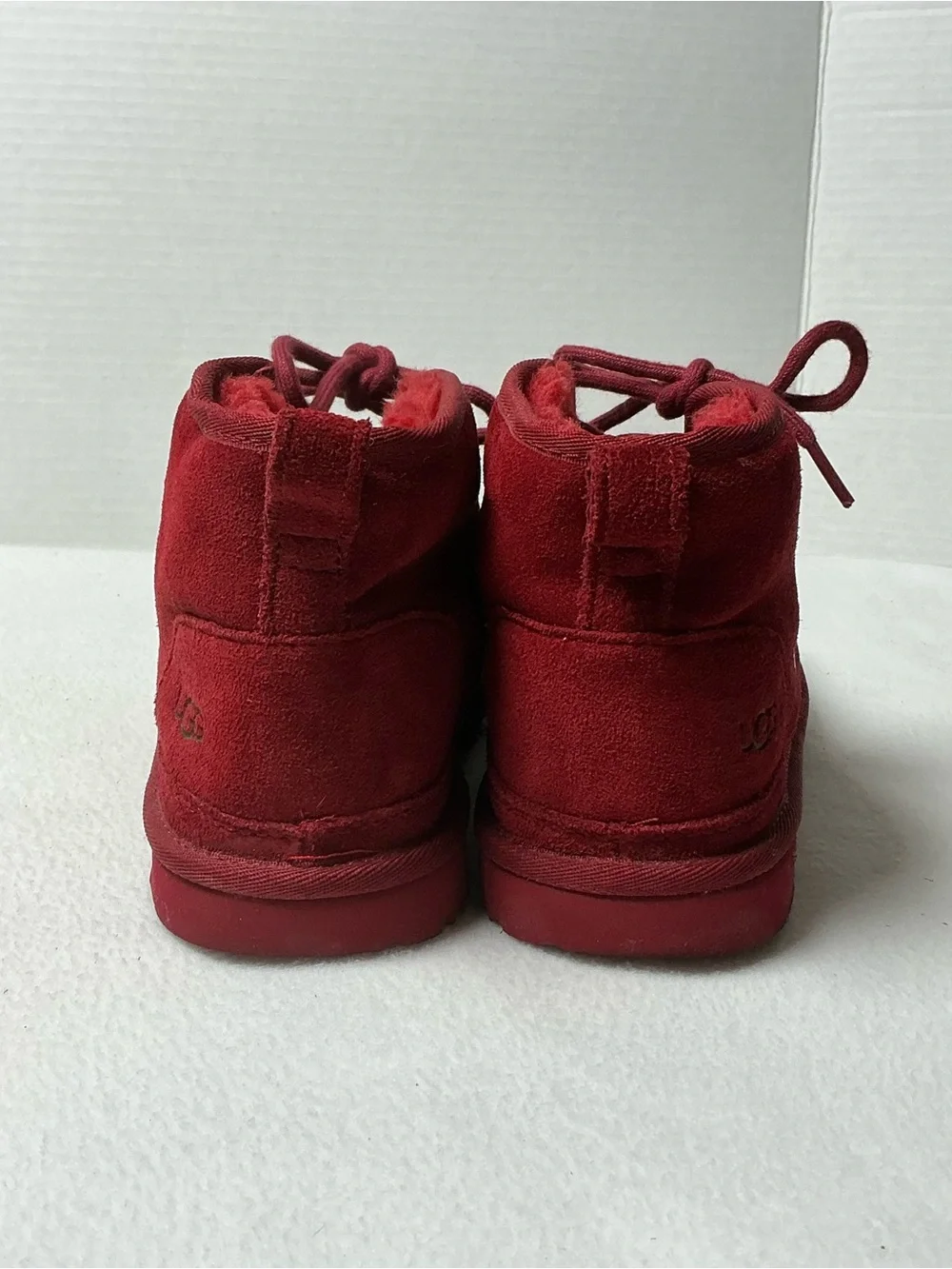 UGG Neumel Chopd Graphic Samba Red Suede Boots Kids 6